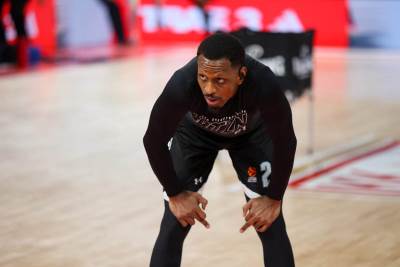  Džejms Naneli srednji prst navijačima Zvezde 