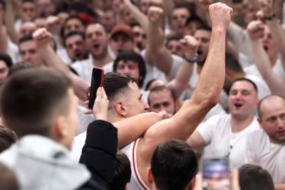  Nemanja Nedović vodio navijanje sa Delijama 