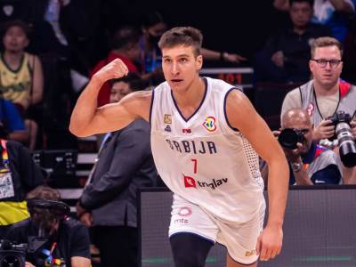  Bogdan Bogdanović je i zvanično proglašan za najboljeg košarkaša Srbije za 2023. godinu 
