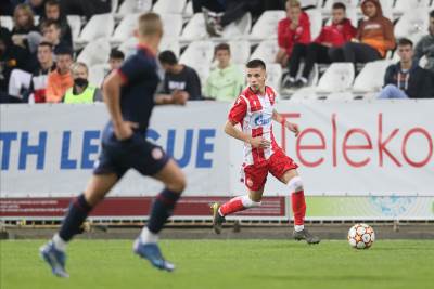  Novi lijevi bek Crvene zvezde Viktor Radojevic 
