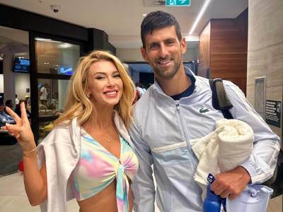  Novak Djokovic i Rumunka Andrea Balan na Australijan openu fotografije 