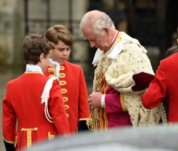  Kralj Čarls ide u bolnicu 