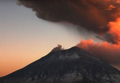  Eruptirao vulkan Popocatepetl 