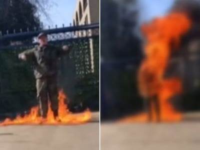  Zapalio se američki vojnik ispred izraelske ambasade 