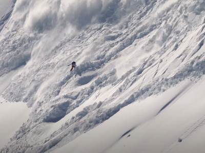  Snježna lavina odnela četiri skijaša u francuskom skijalištu 
