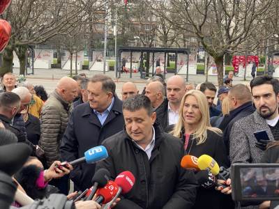  Dodik optužio Đajića za licemjerstvo: Sukob unutar SNSD-a oko plata u zdravstvu 