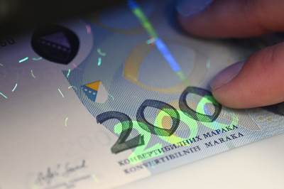  KM - konvertibilne marke - novac 