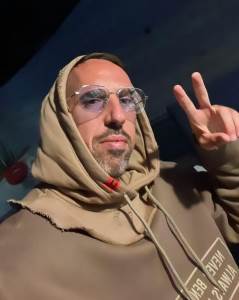  Frank RIberi u Epstinovim fajlovima 