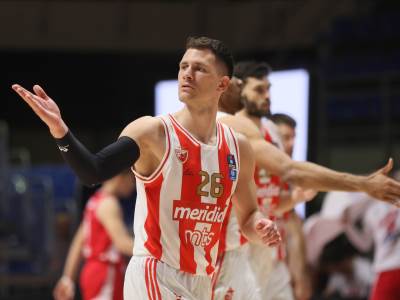  Crvena zvezda igra u Pioniru protiv Mege 