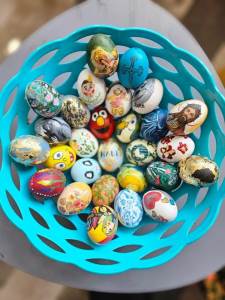  Hauba - škola slikanja - bojenje jaja 