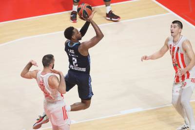  Dzordan Lojd se vraca u Crvenu zvezdu 