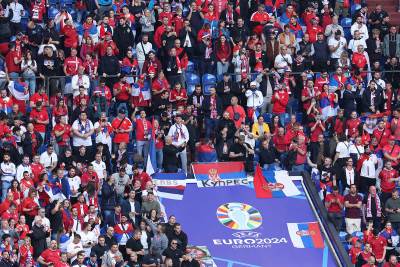  Sedam navijača Srbije uhapšeno nakon tuče sa Albancima 