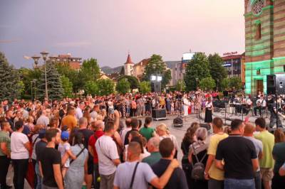  Banjaluka humanitarni bazar i koncert za djecu sa Kosova i Metohije 