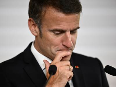  Makron zabrinut uoči izbora:"To će izazvati građanski rat u Francuskoj" 