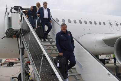  reprezentacija srbije zaglavljena na aerodromu u minhenu 