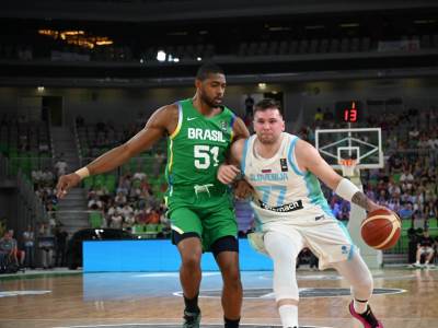  Slovenija pobijedila Brazil 32 poena Luke Dončića 