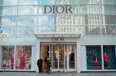  Pokrenuta istraga protiv Diora zbog cijene za koju prodaju torbice 