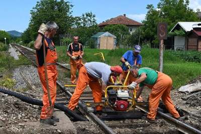  Vrućine prekinule željeznički saobraćaj na dionici Doboj - Petrovo Novo 