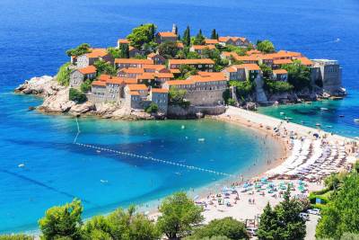  Sveti Stefan u Crnoj Gori propada 