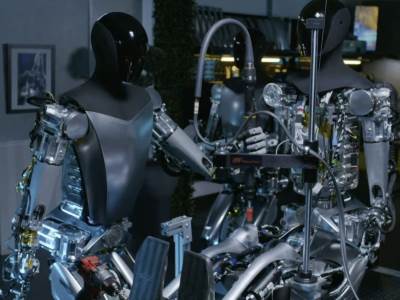  Optimus stiže: Tesla pokreće masovnu proizvodnju humanoidnih robota koji će praviti automobile 