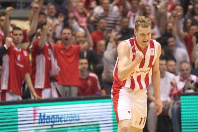  Jaka Blažič više nije košarkaš Crvene zvezde. 