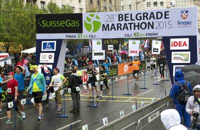  BEOGRADSKI MARATON: Pobednici Sang i Adunja   