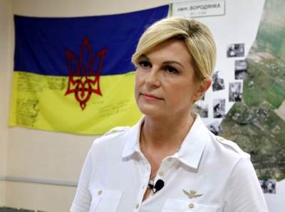  Kolinda Grabar-Kitarović preživjela dramu u srcu fronta: Blizu nje pao ogroman dron 