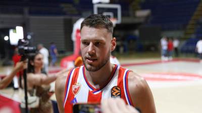  Crvena zvezda Mornar Majk Daum 