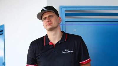  nikola jokic pred odlazak u ameriku kupio burek i jogurt u pekari 