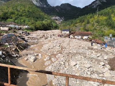  Ramo Isak izrazio sumnju: "Ovo se nije moglo desiti samo zbog padavina" 