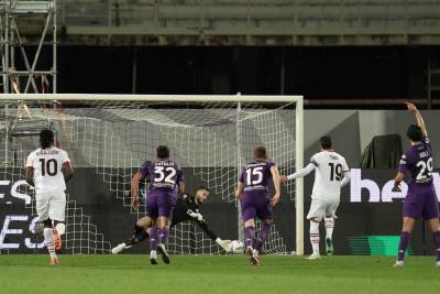  Fiorentina pobijedila Milan - De Hea odbranio dva penala 