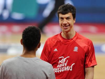  vladimir lucic potpisuje novi ugovor 