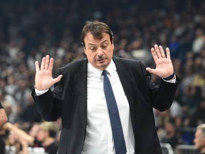  Ergin Ataman u bolnici  