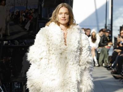  Najmodernija bunda 2025 godine 