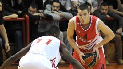  Juniori Zvezde preko Sparsa u finale Evrolige 