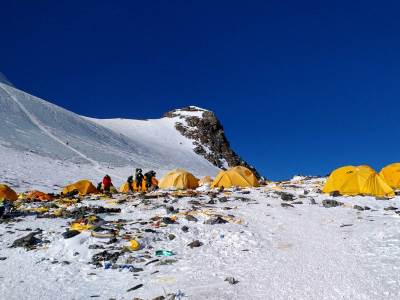  Mont Everest: Dronovima će da uklanjaju otpad sa Himalaja 