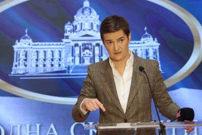  Brnabić predaje potpise za održavanje referenduma o povjerenju 