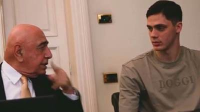  Stefan Leković zvanično u Menci 