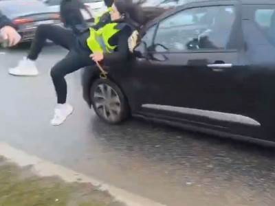  Incident na protestima u srbiji 