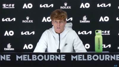  Janik Siner o povredi Đokovića 