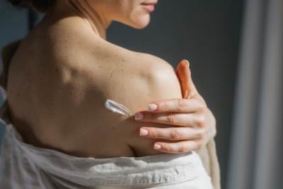  3 greške sa kremom za telo zbog kojih koža ostaje i dalje suva 