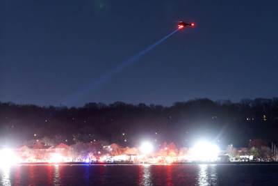  Sudarili se putnički avion i vojni helikopter kod Vašingtona 