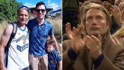  Mads Mikelsen navija za Dansku protiv Srbije 