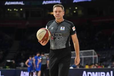  Damir Javor sudi meč Zvezde i Budućnosti 