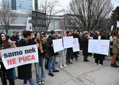  Studenti i građani na protestu traže pravdu za žrtve poplava u BiH 