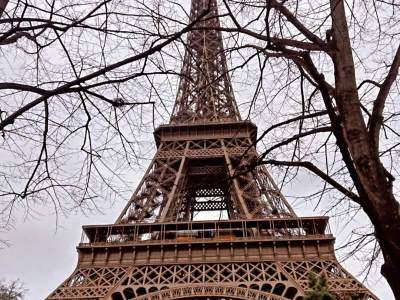  Glasine o rušenju Ajfelove kule: Da li je nešto od toga tačno 