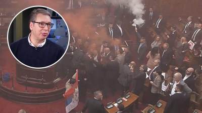  Vučić otkrio kako su unijeli pirotehniku u Skupštinu 