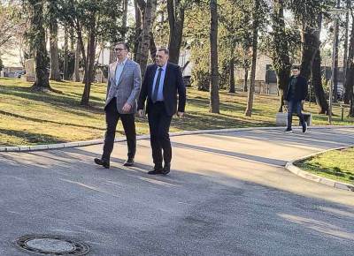  dodik zahvalan vućiću na podršci 