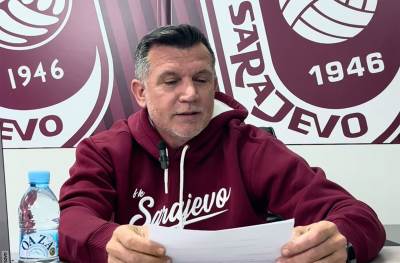 Trener Sarajeva Zoran Zekić: Ako stalno pričamo da smo žrtve, onda to i postanemo Trener Sarajeva Zoran Zekić: Ako stalno pričamo da smo žrtve, onda to i postanemo