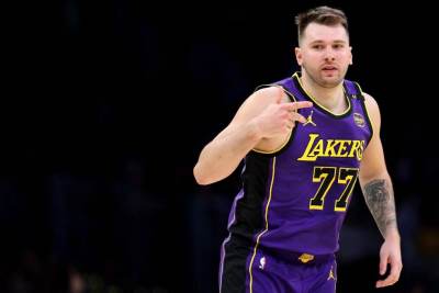  Dončić za 17 minuta postigao 22 poena 